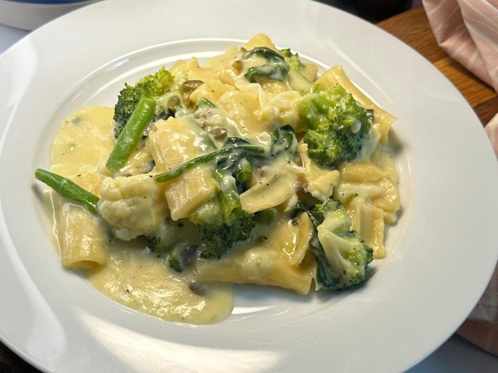 Dish with meatballs and vegetables